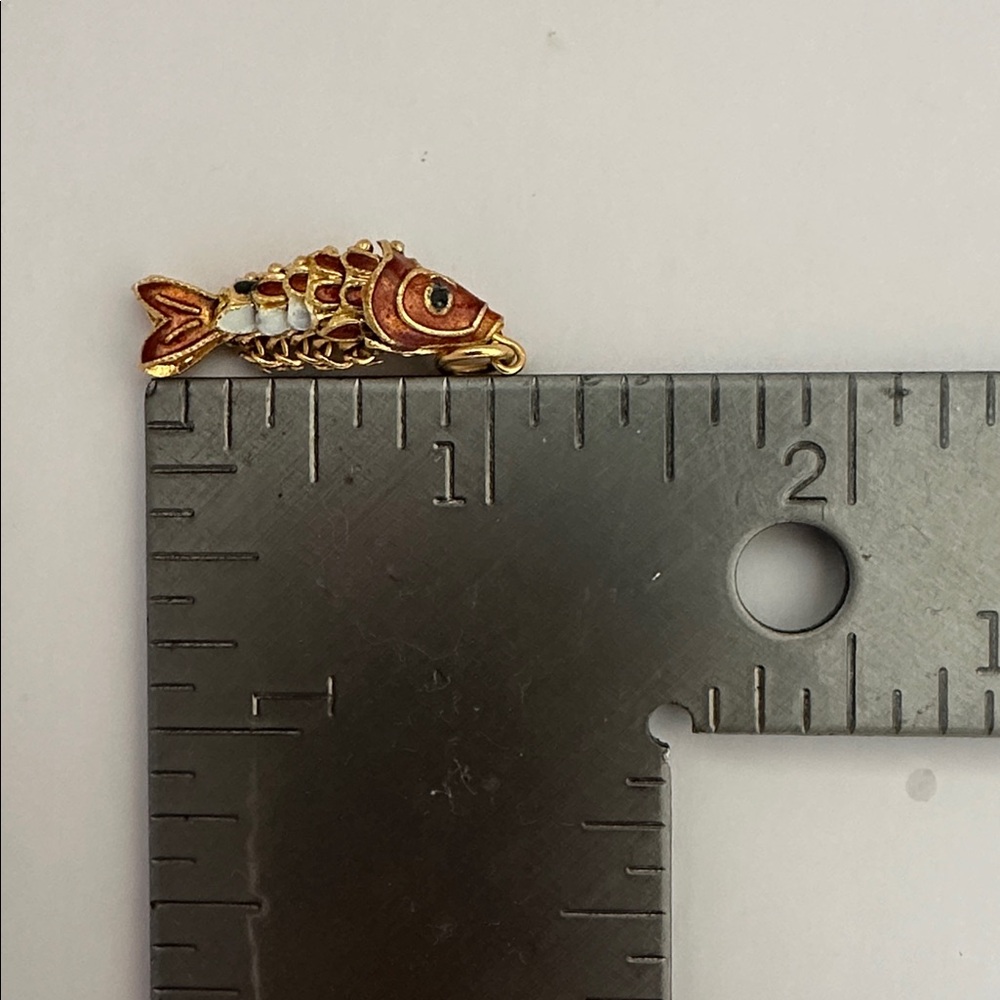 Vintage Bundle of Small Enamel Fish Pendants - Picture 2 of 2